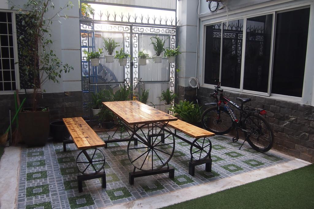 Gecko Hostel (Adults Only) 붕타우 외부 사진